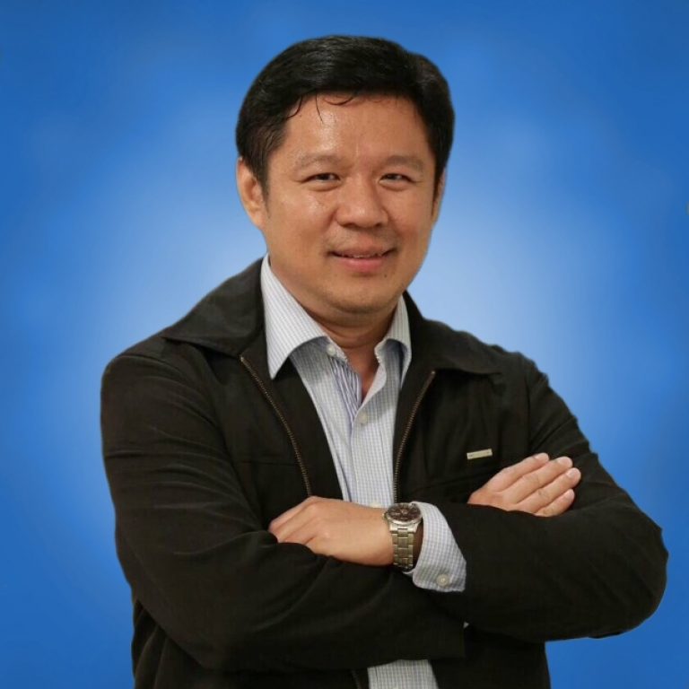 Dr.Panuwong-Kumpirarusk-768x768